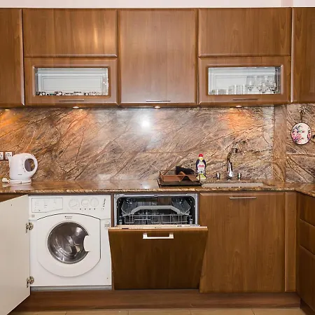 Apartment Gem 2bd Flat With Sunny Balcony By Flat Mаnager Warna