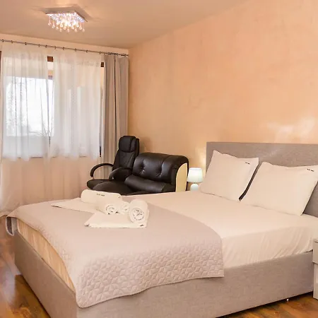 Gem 2bd Flat With Sunny Balcony By Flat Mаnager