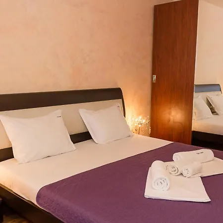 Gem 2bd Flat With Sunny Balcony By Flat Mаnager Apartman *