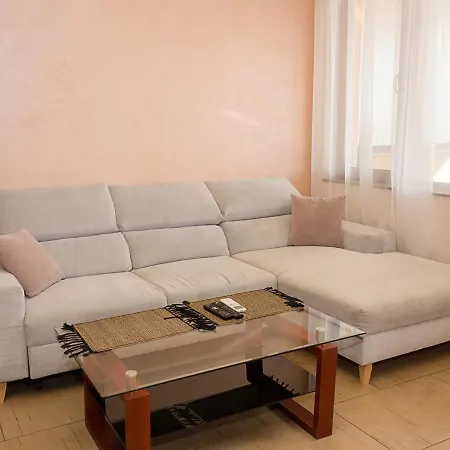 Gem 2bd Flat With Sunny Balcony By Flat Mаnager Daire *